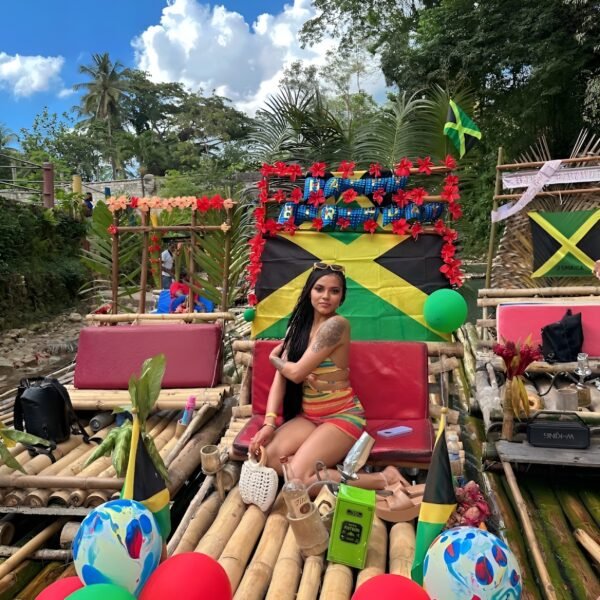 BAMBOO RAFTING